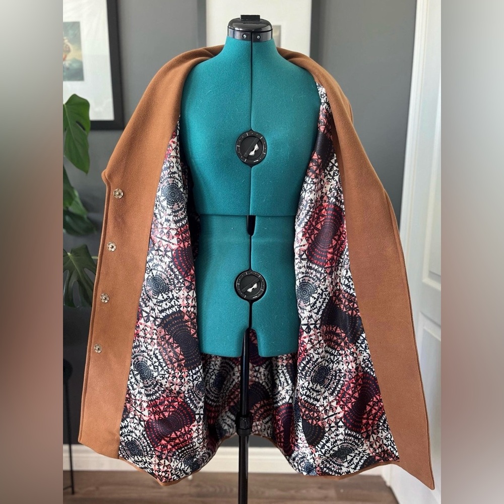 Embroidered coat, crafted from upcycled blanket, fully lined, ladies' size XS-S - Picture 3 of 11